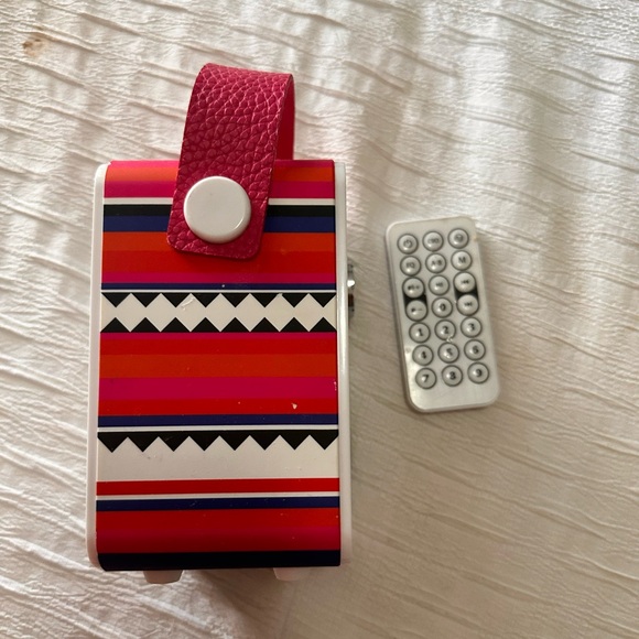 CYLO Retro Bluetooth Boom Box Speaker W/ FM Reception, Mic & Marble-style Finish - Picture 5 of 8